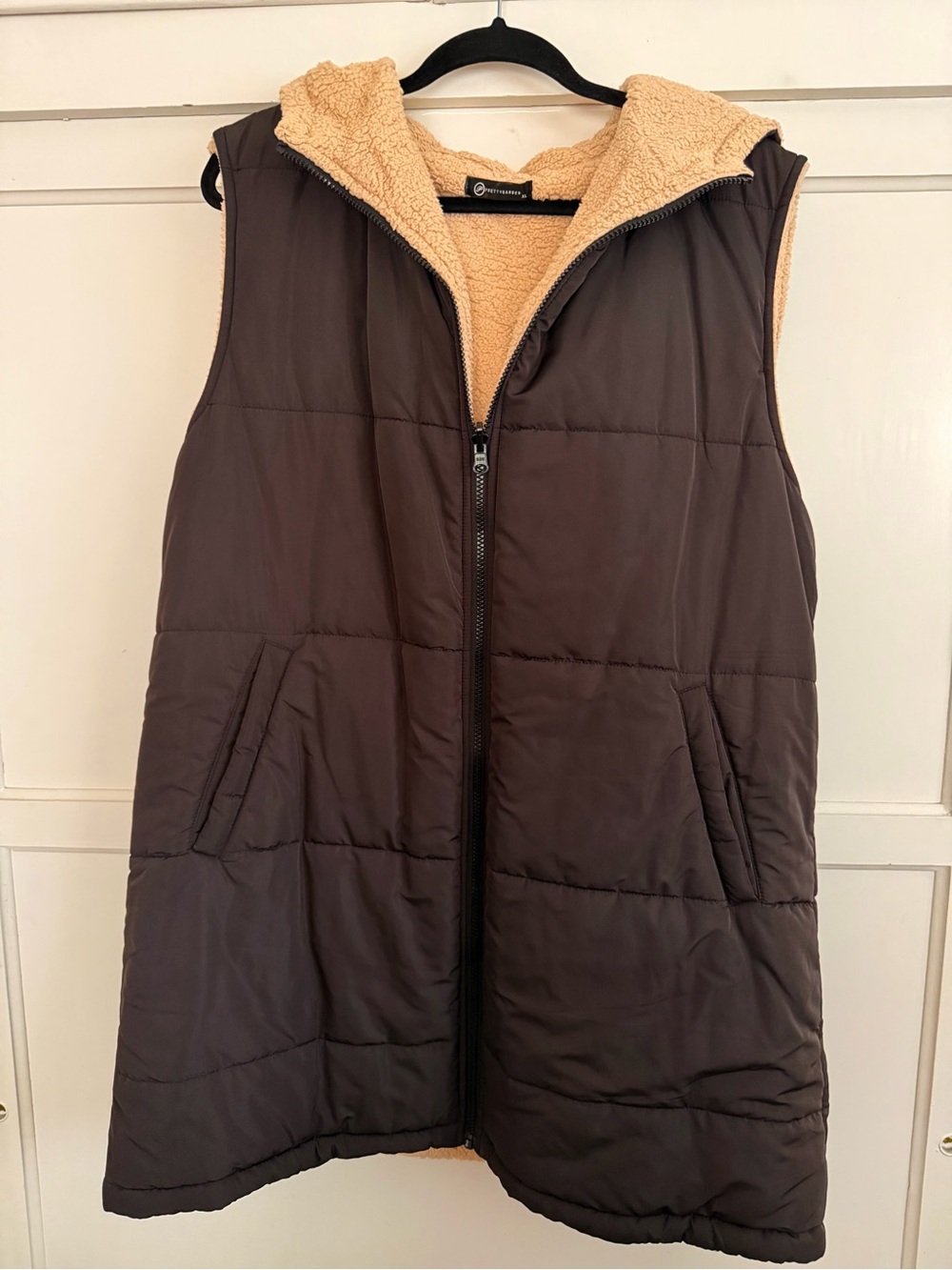 Women's Long Puffer Vest with Sherpa Lining - Black